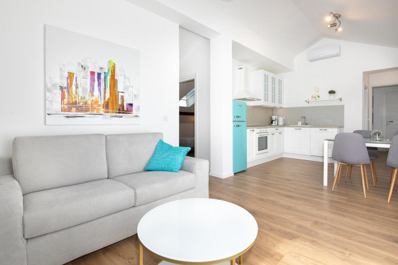 Bellmar Apartments นยีวีเซ ภายนอก รูปภาพ