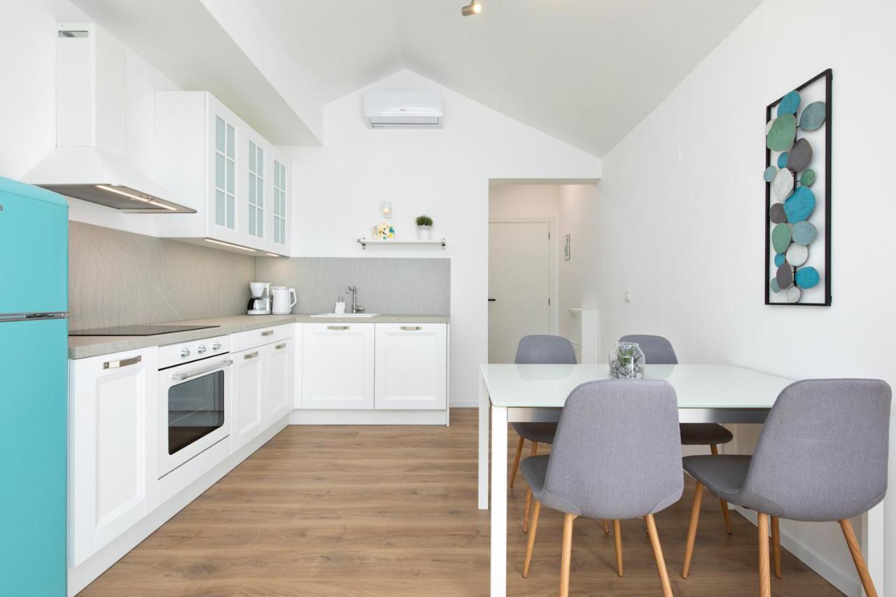 Bellmar Apartments นยีวีเซ ภายนอก รูปภาพ